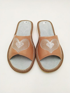 Распродажа  Размеры: 37 40 